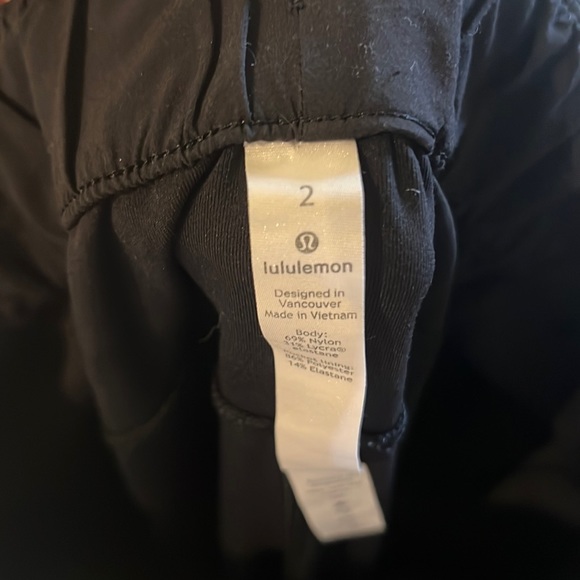 Lululemon On The Fly pant 25” - Picture 8 of 8